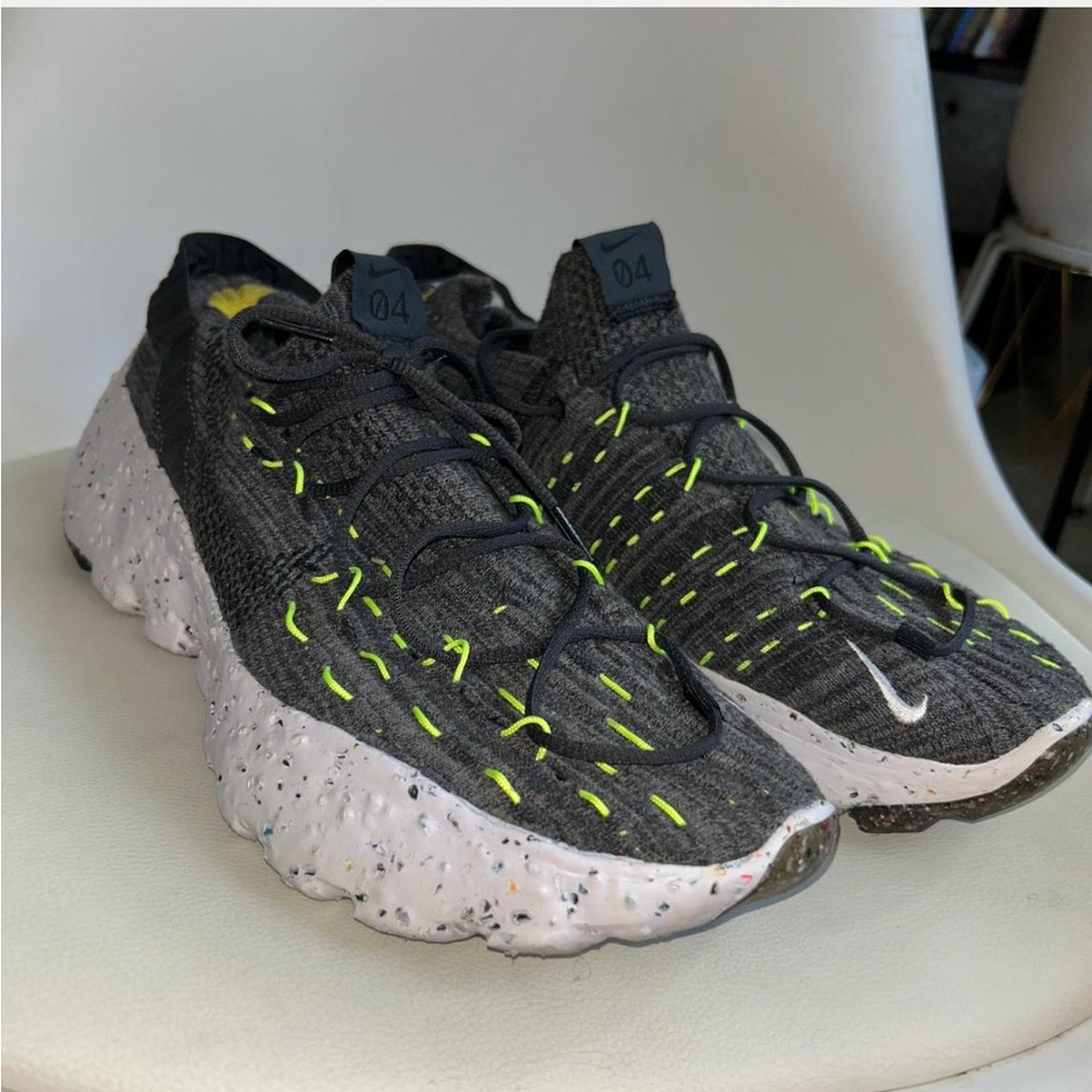 Nike space hippie 04' black volt mens sneakers